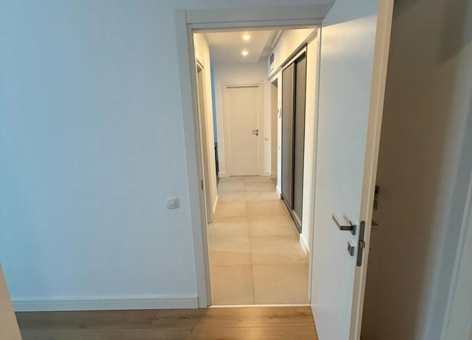 Onix Park Complex Elegant Apartment With Parking & Self Check In Bucharest