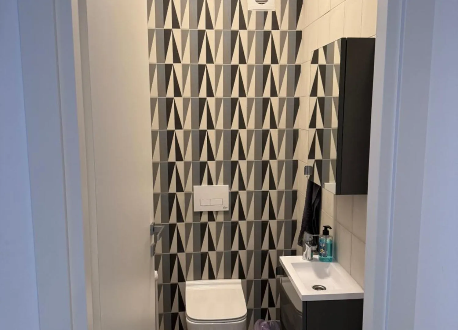 Onix Park Complex Elegant Apartment With Parking & Self Check In Bucharest Romania