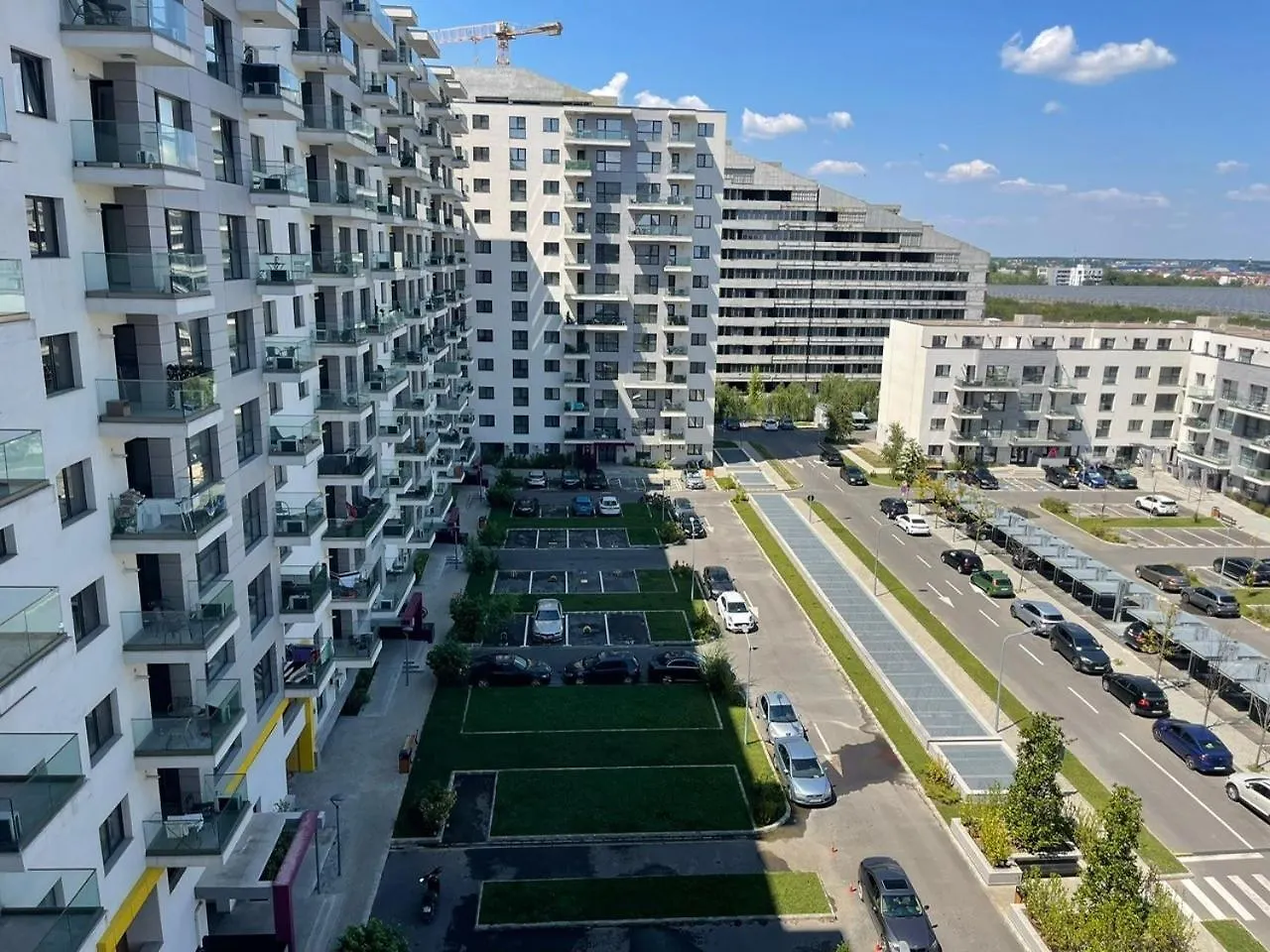 Onix Park Complex Elegant Apartment With Parking & Self Check In Bucharest