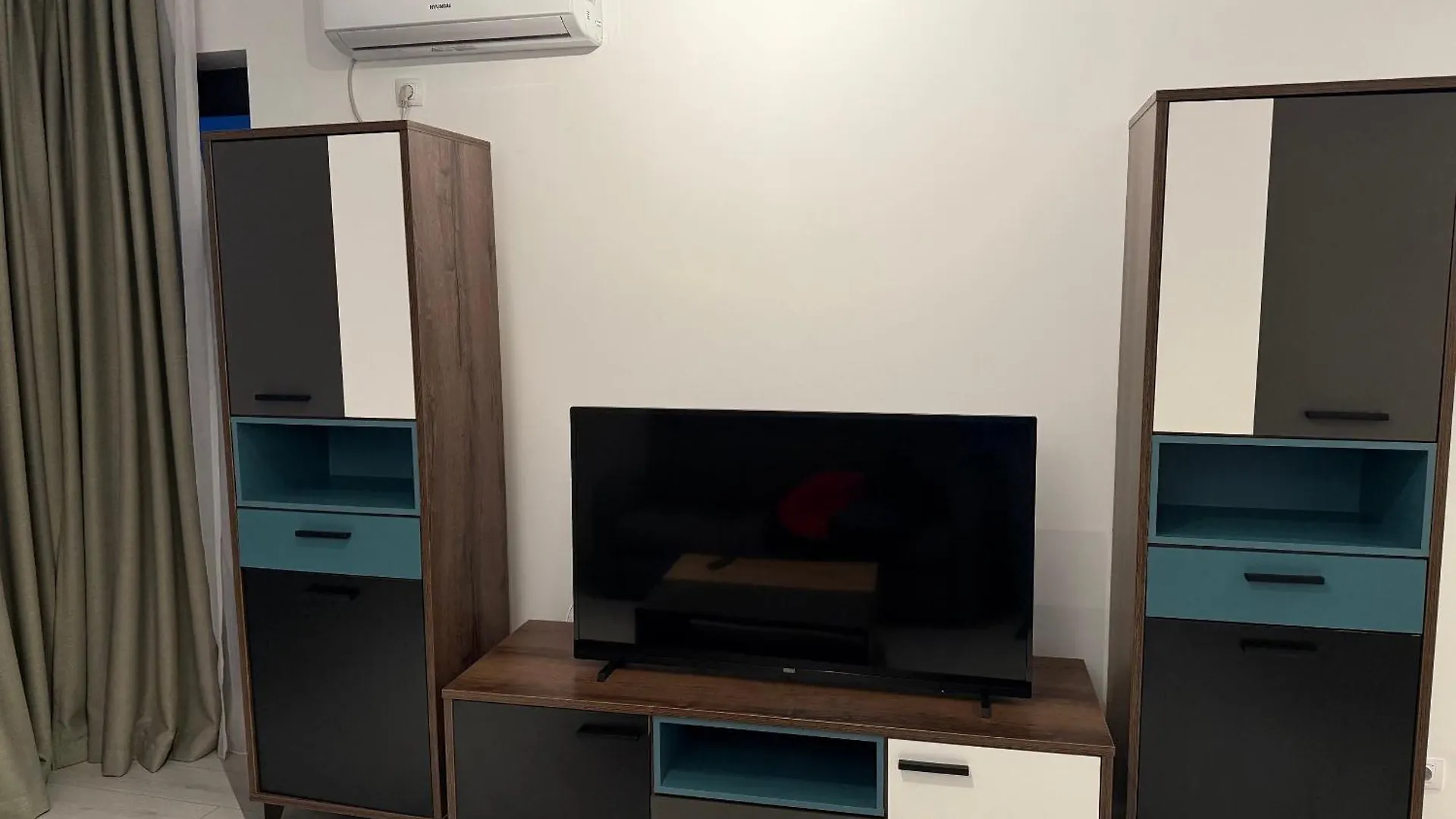 Onix Park Complex Elegant Apartment With Parking & Self Check In Bucharest Romania