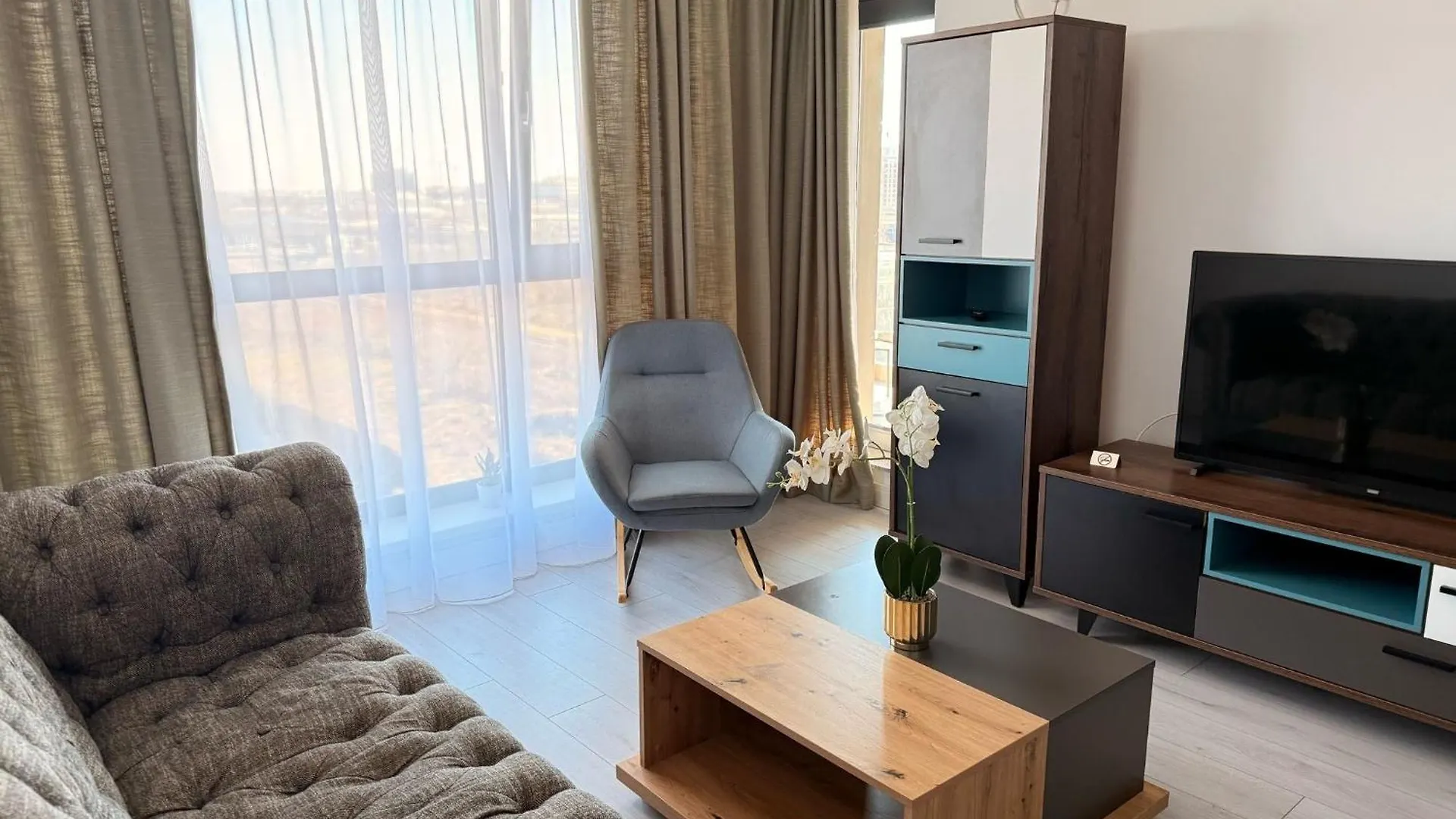 Onix Park Complex Elegant Apartment With Parking & Self Check In Bucharest