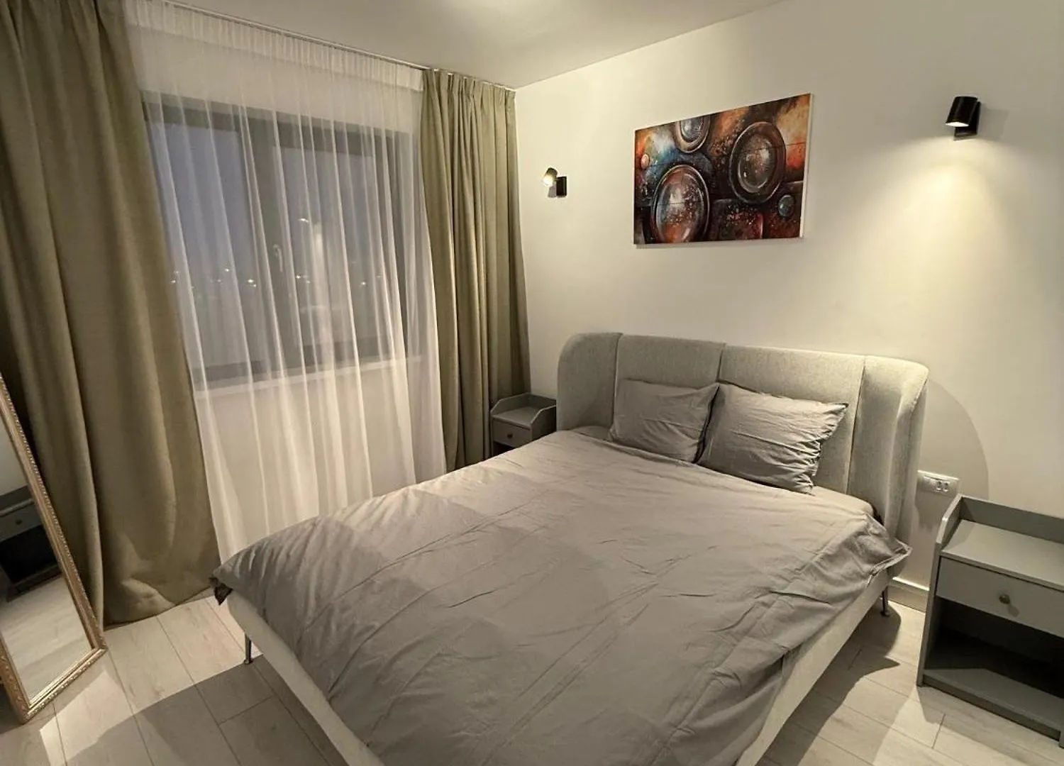 Onix Park Complex Elegant Apartment With Parking & Self Check In Bucureşti România
