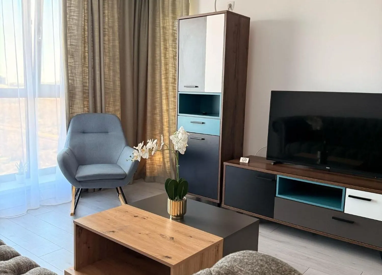 Onix Park Complex Elegant Apartment With Parking & Self Check In Bucureşti